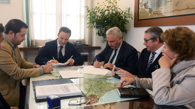 El contrato de recogida de basuras y limpieza viaria ya es una realidad – Diario de Cádiz