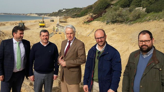 Las obras de la pasarela peatonal de Las Redes concluirán en Marzo